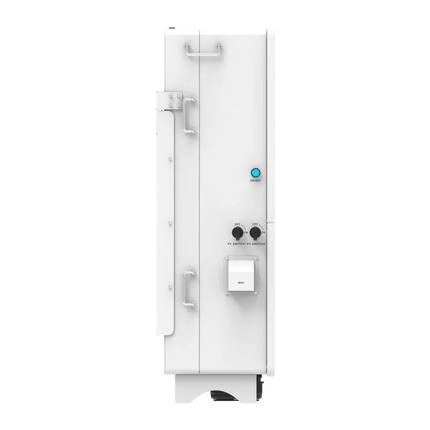 Vue latérale gauche de l'onduleur solaire hybride Deye 125 kW triphasé haute tension pour stockage photovoltaïque
